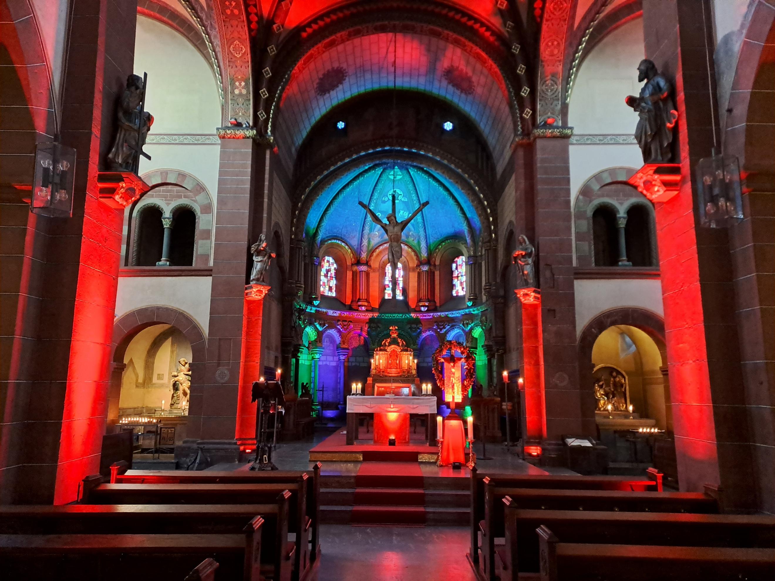 warm up service am Sonntagabend